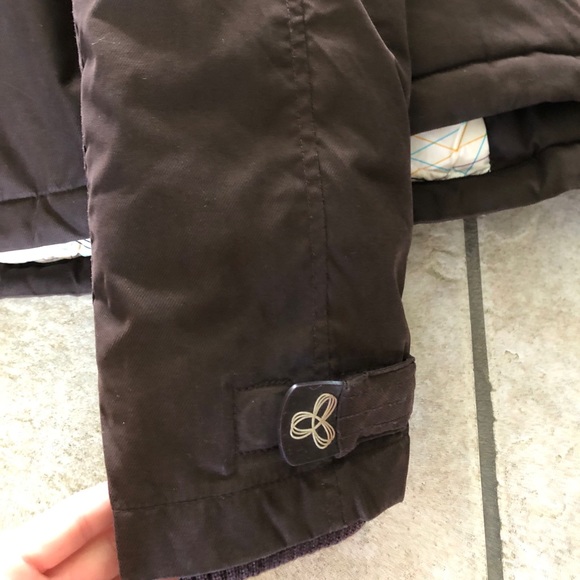 Aritzia Summit short Parka - Picture 6 of 11